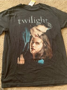 Twilight Movie Poster Graphic Tee - Black